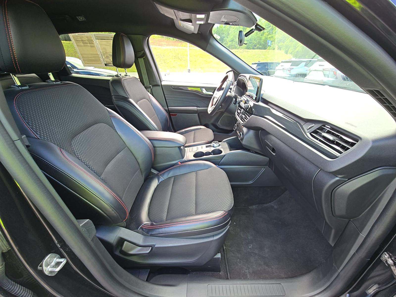 2025 Ford Escape ST-Line AWD