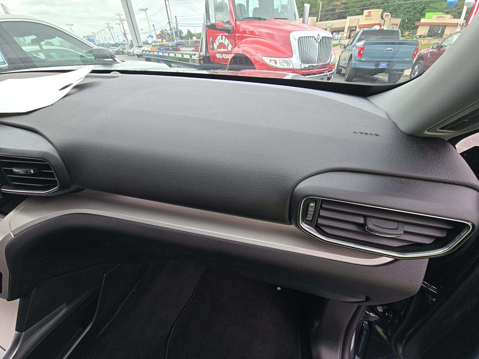 2023 Ford Explorer XLT AWD