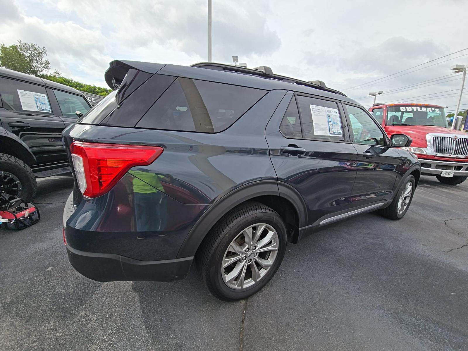 2023 Ford Explorer XLT AWD
