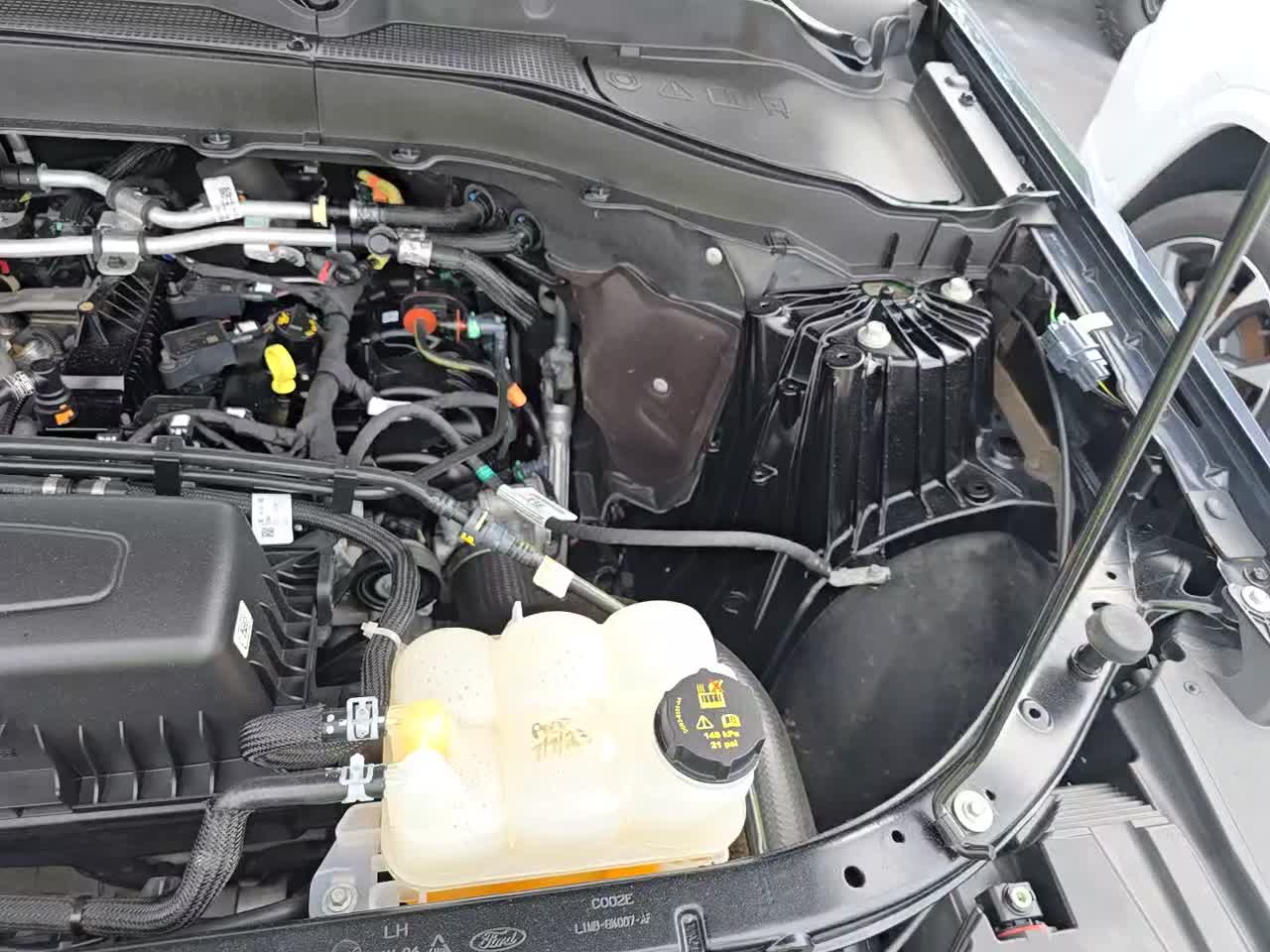 2023 Ford Explorer XLT AWD