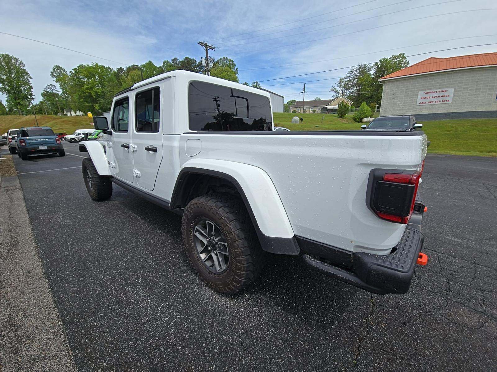 JEEP GLADIATOR - 2