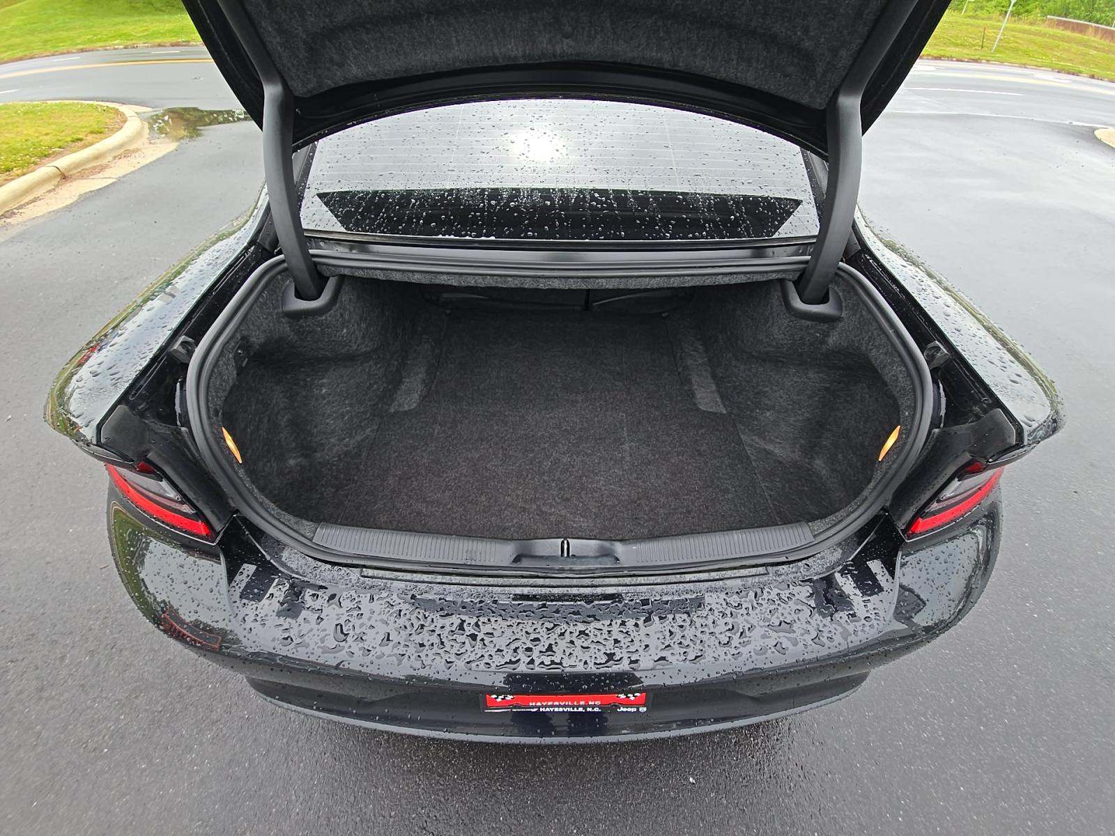 DODGE CHALLENGER - 10