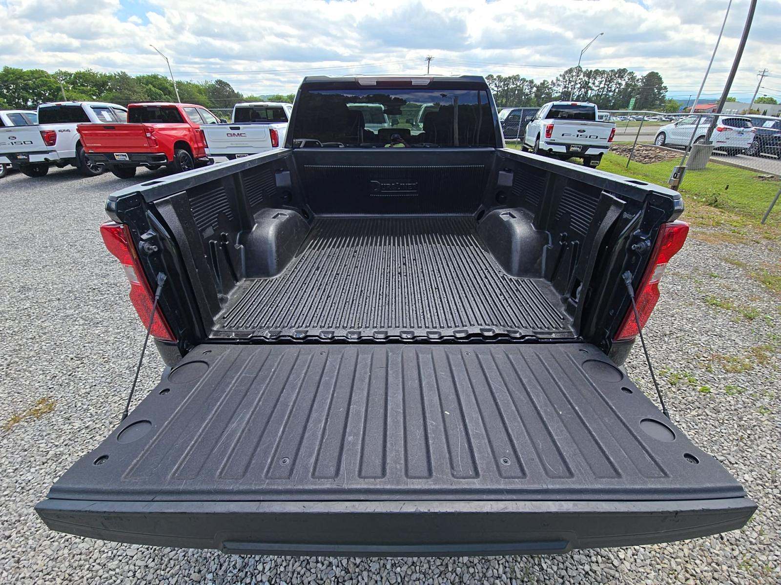 2023 Chevrolet Silverado 1500 RST AWD