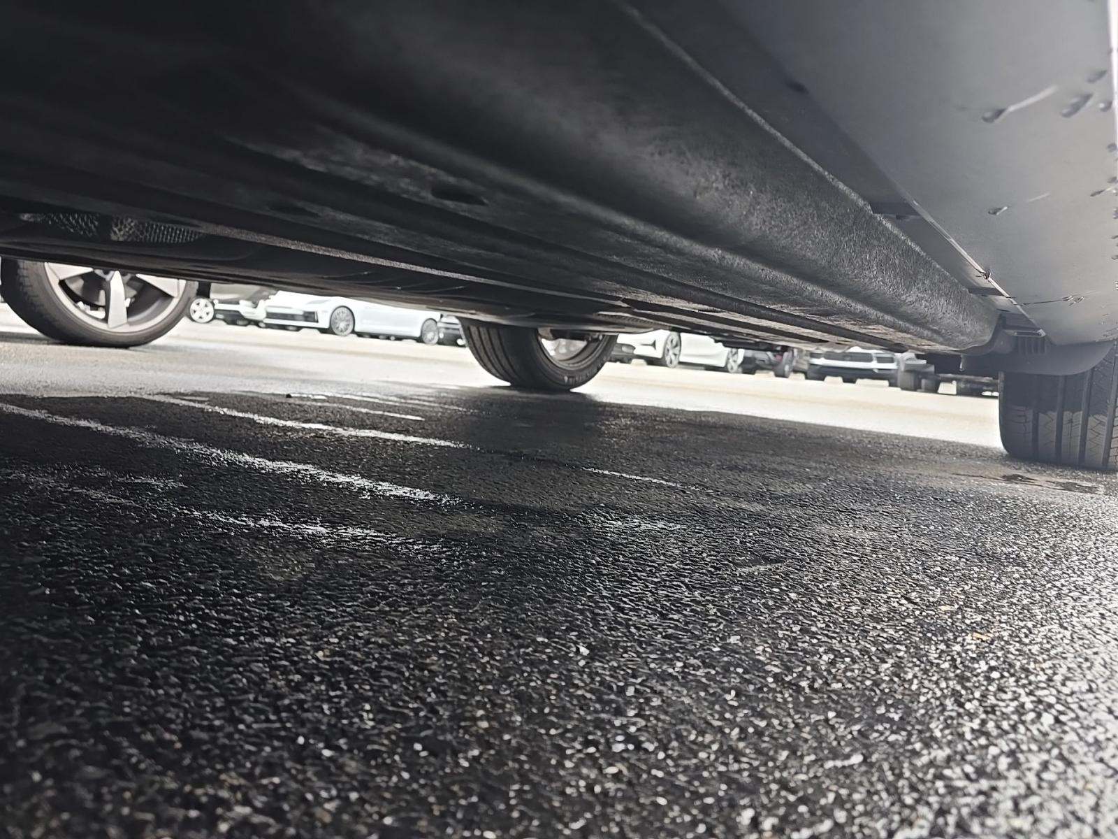 2023 Porsche Macan Base AWD