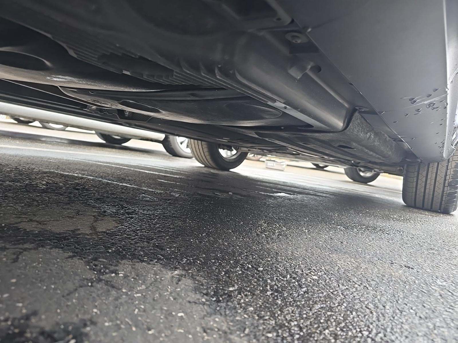 2023 Porsche Macan Base AWD