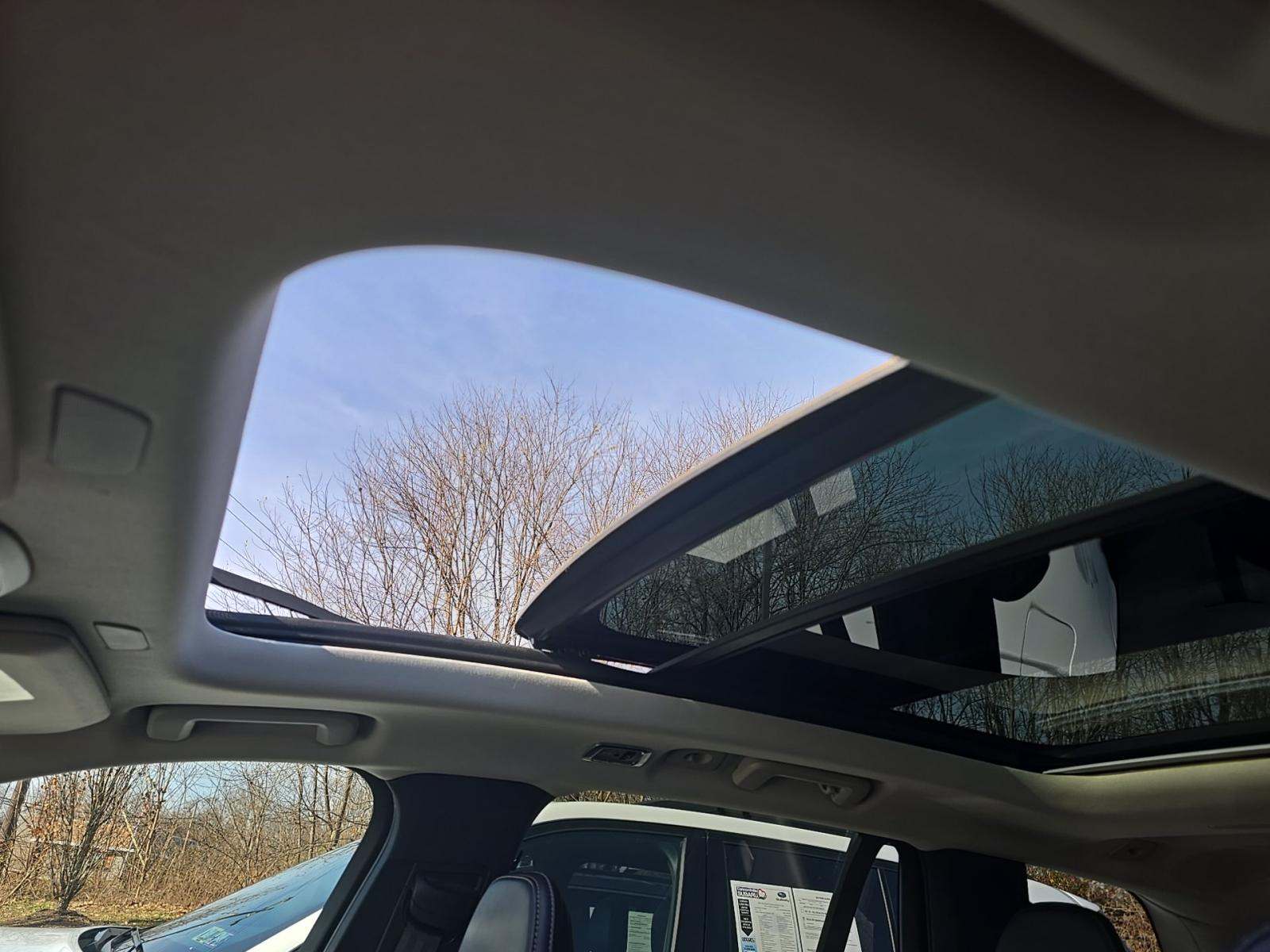 2022 Volvo XC90 T6 Inscription AWD