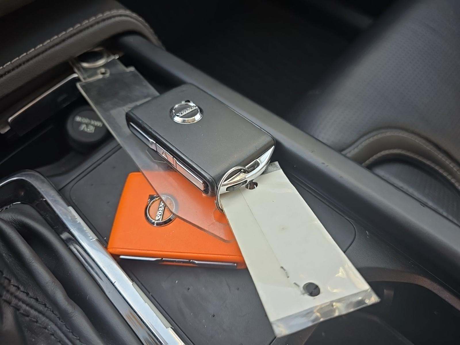 2022 Volvo XC90 T6 Inscription AWD