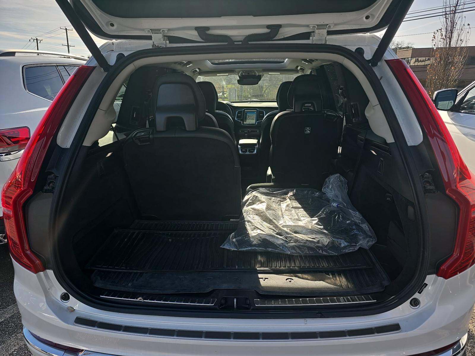 2022 Volvo XC90 T6 Inscription AWD