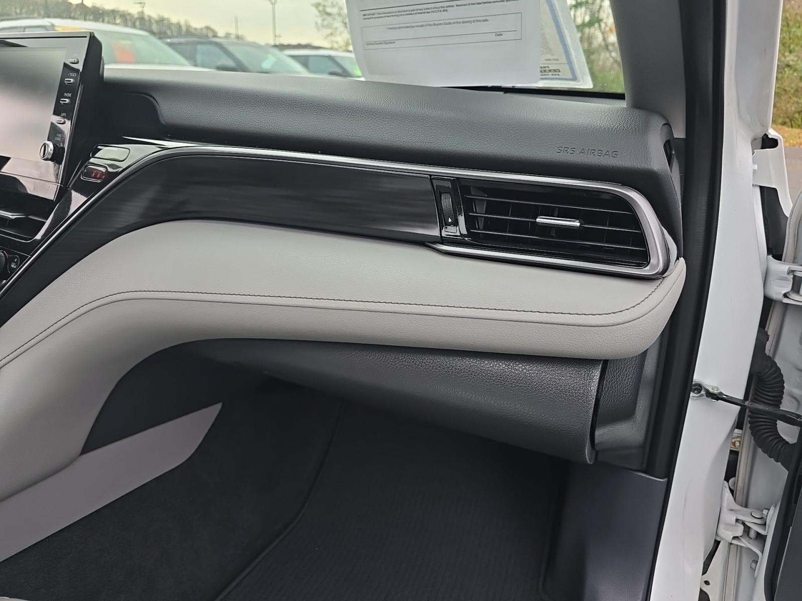 2022 Toyota Camry Hybrid XLE FWD