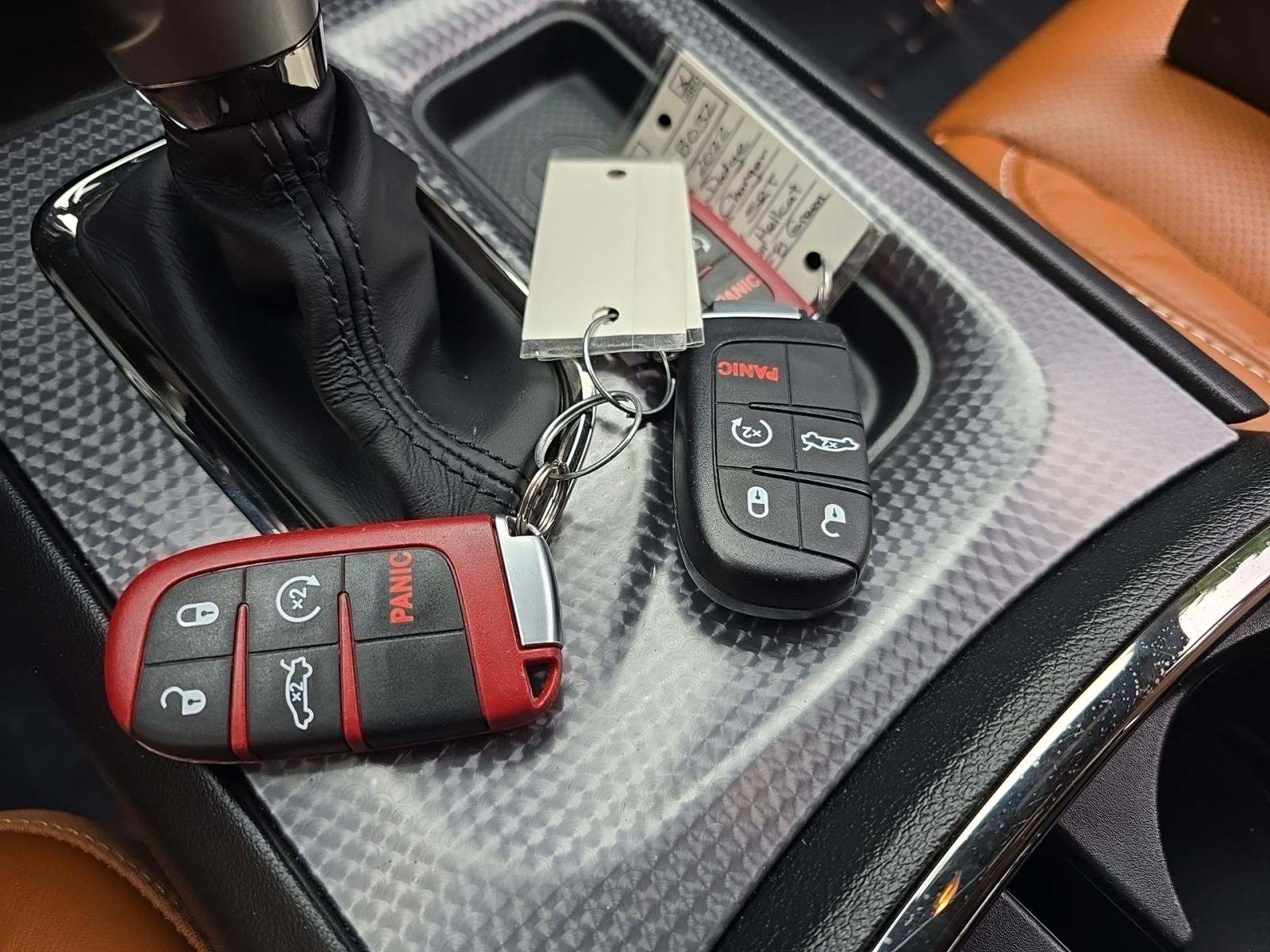 DODGE CHALLENGER - 4