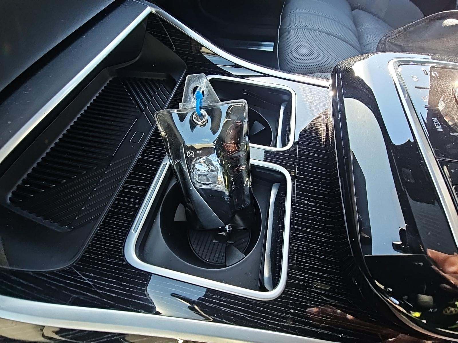 2025 BMW 7 Series 760i xDrive AWD