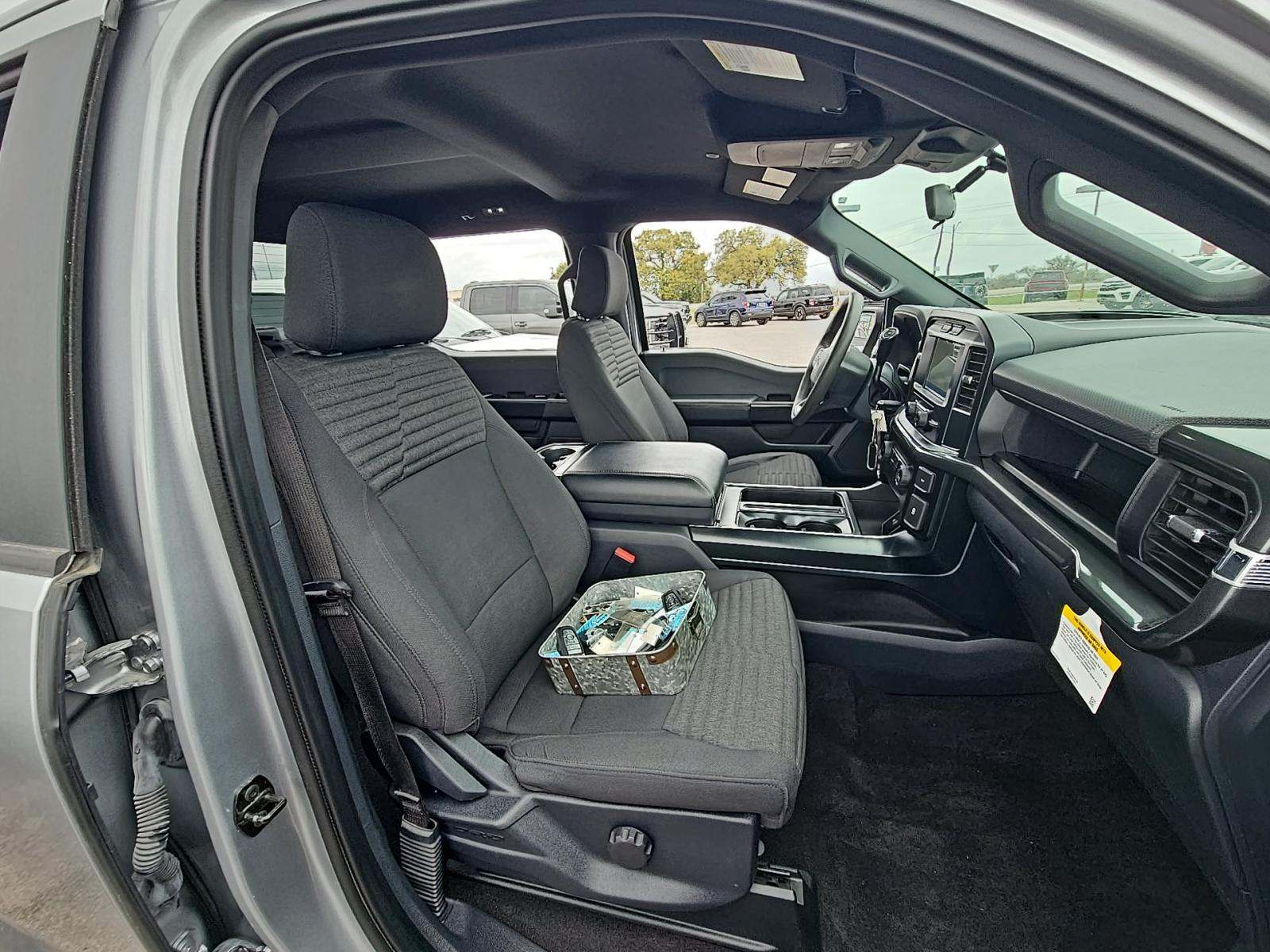 2023 Ford F-150 XL AWD