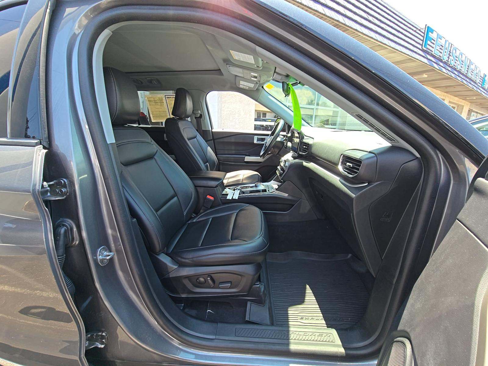 2022 Ford Explorer XLT AWD