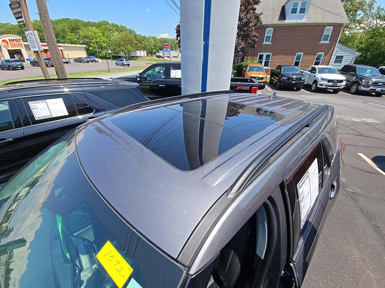 2022 Ford Explorer XLT AWD