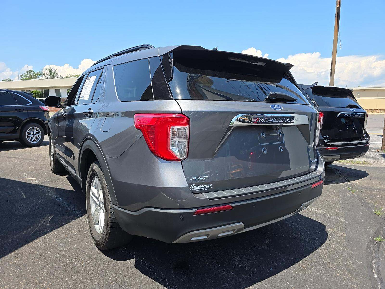 2022 Ford Explorer XLT AWD