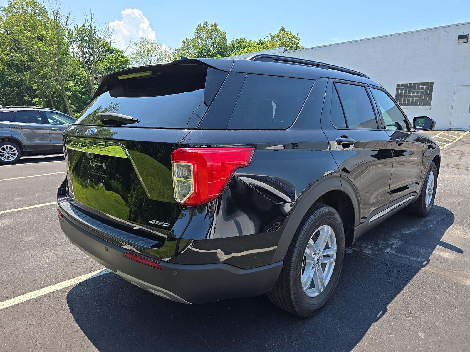 2022 Ford Explorer XLT AWD