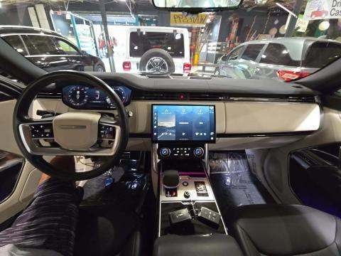 2023 Land Rover Range Rover SE AWD