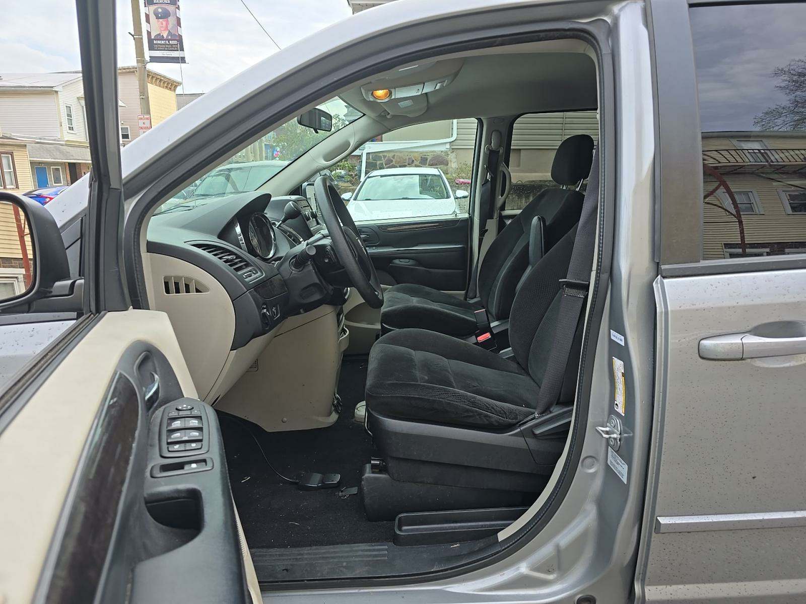 2016 Dodge Grand Caravan SE FWD