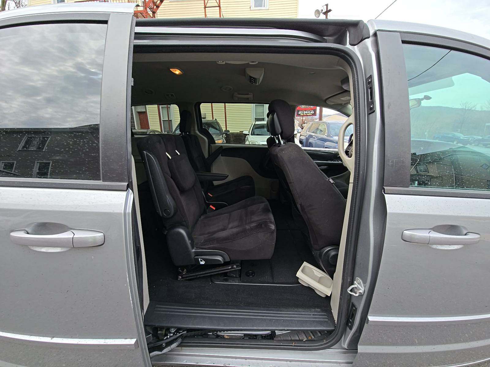 2016 Dodge Grand Caravan SE FWD