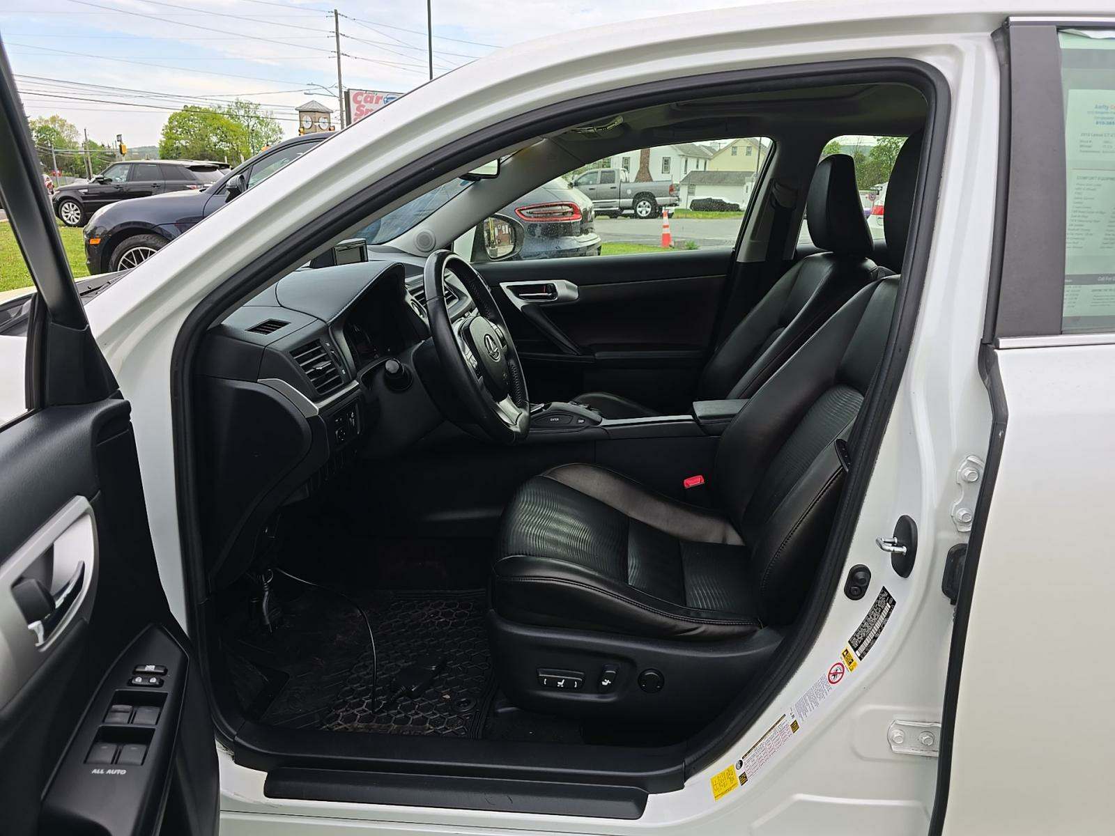 2012 Lexus CT CT 200h Premium FWD