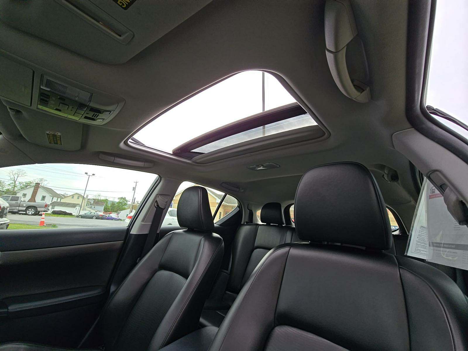 2012 Lexus CT CT 200h Premium FWD