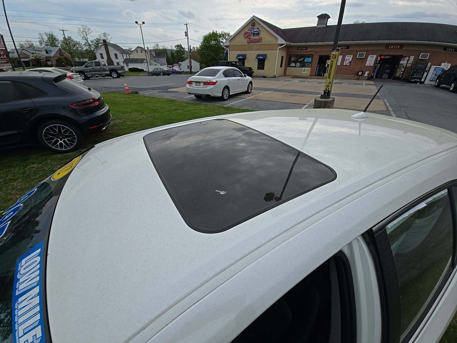 2012 Lexus CT CT 200h Premium FWD