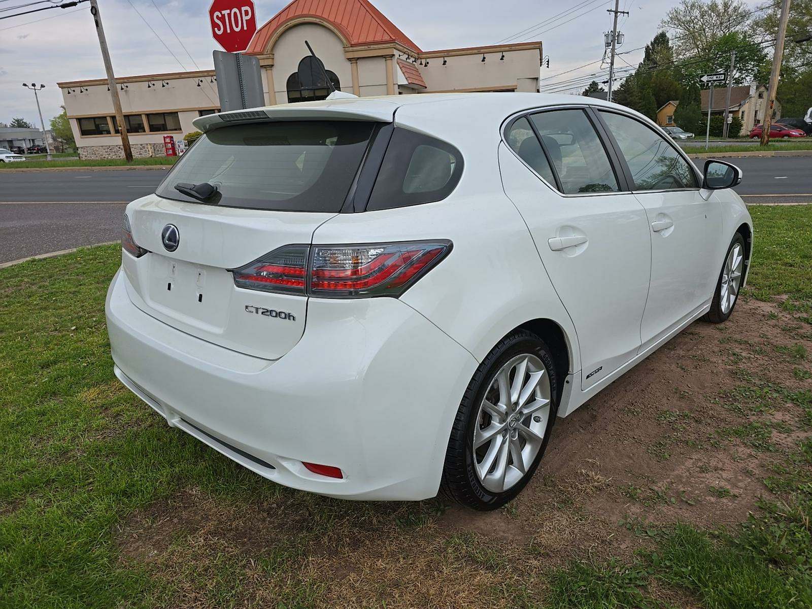 2012 Lexus CT CT 200h Premium FWD