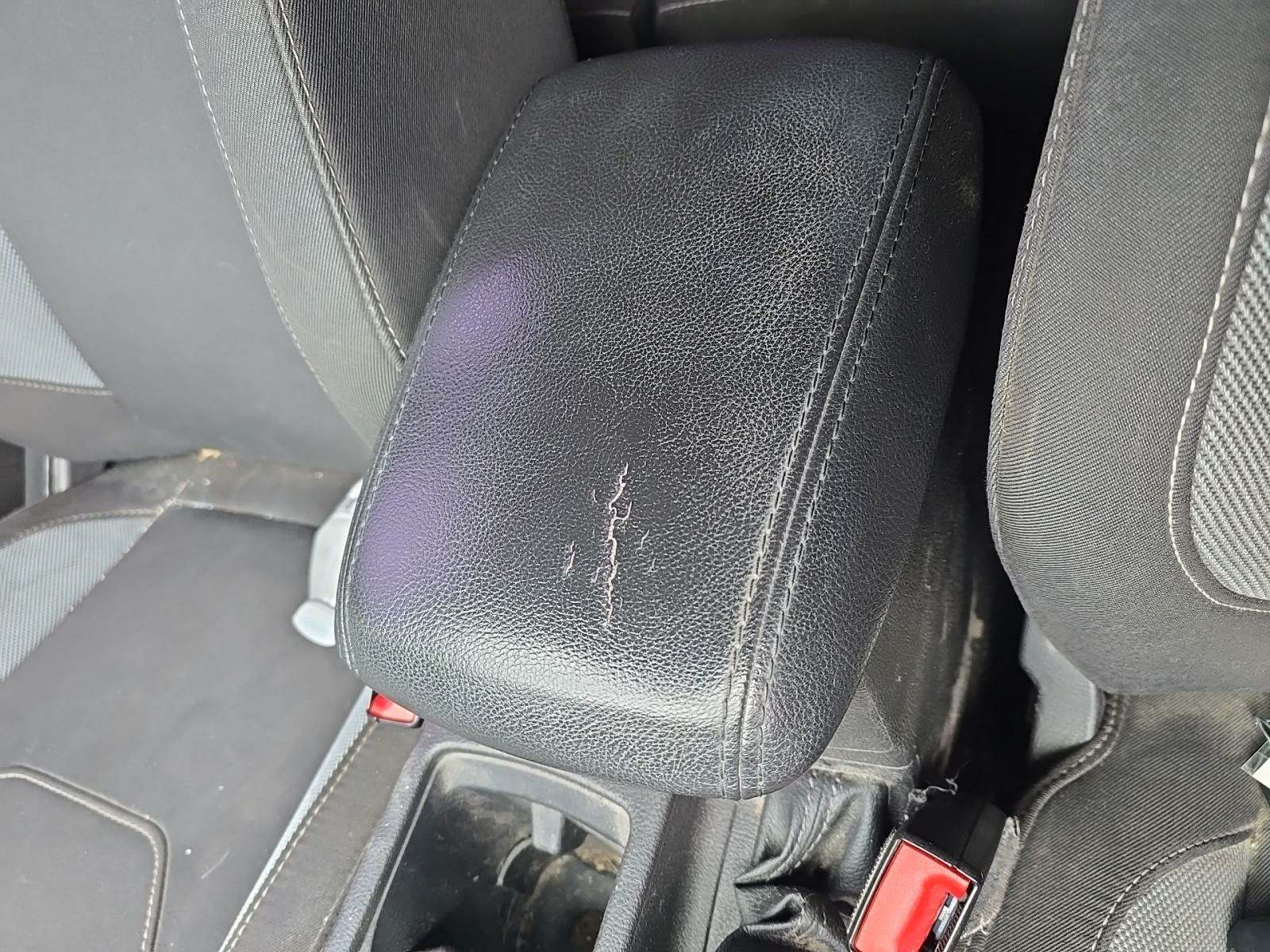 2017 Ford Focus ST FWD