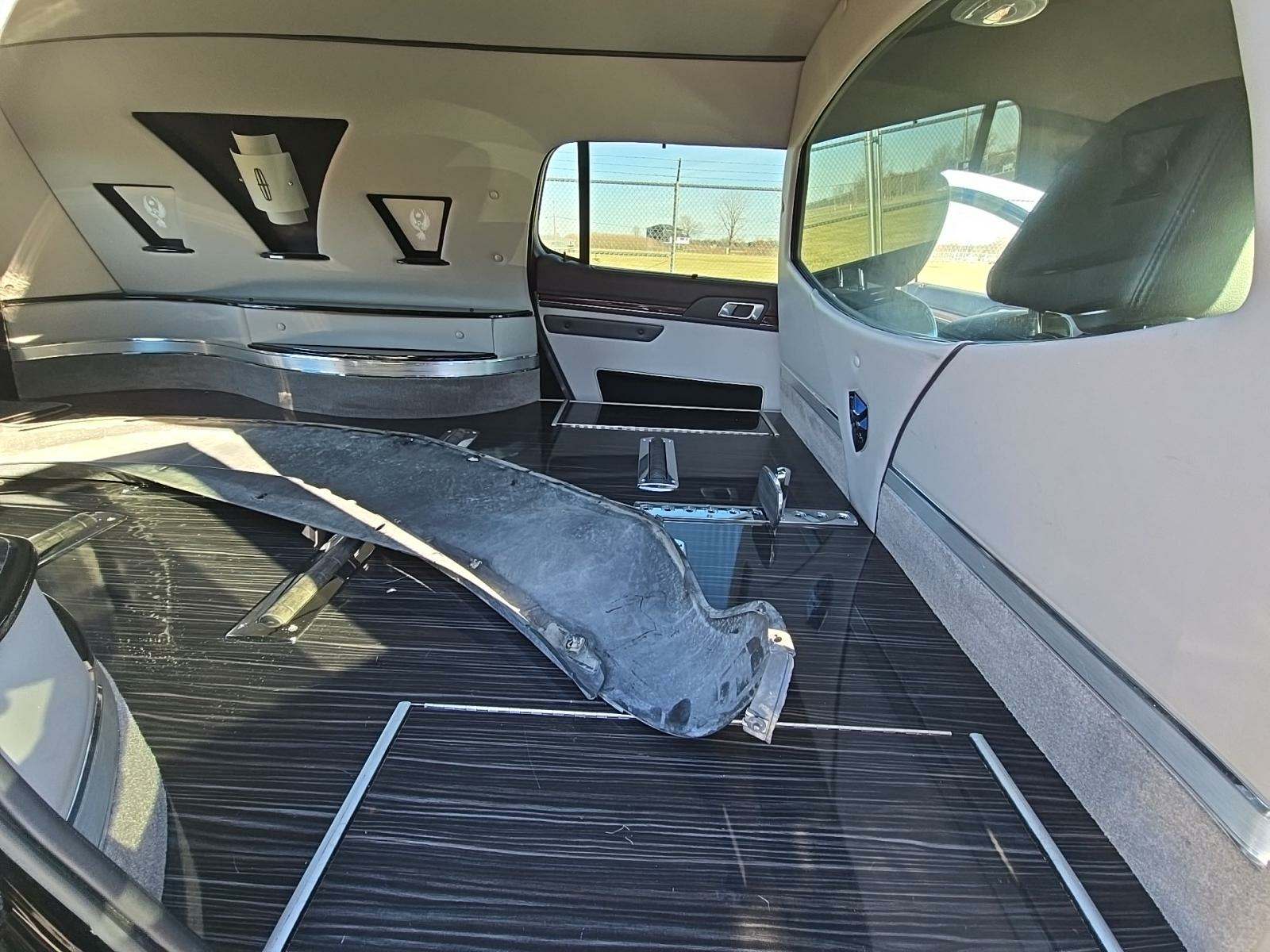 2015 Lincoln MKT Base AWD