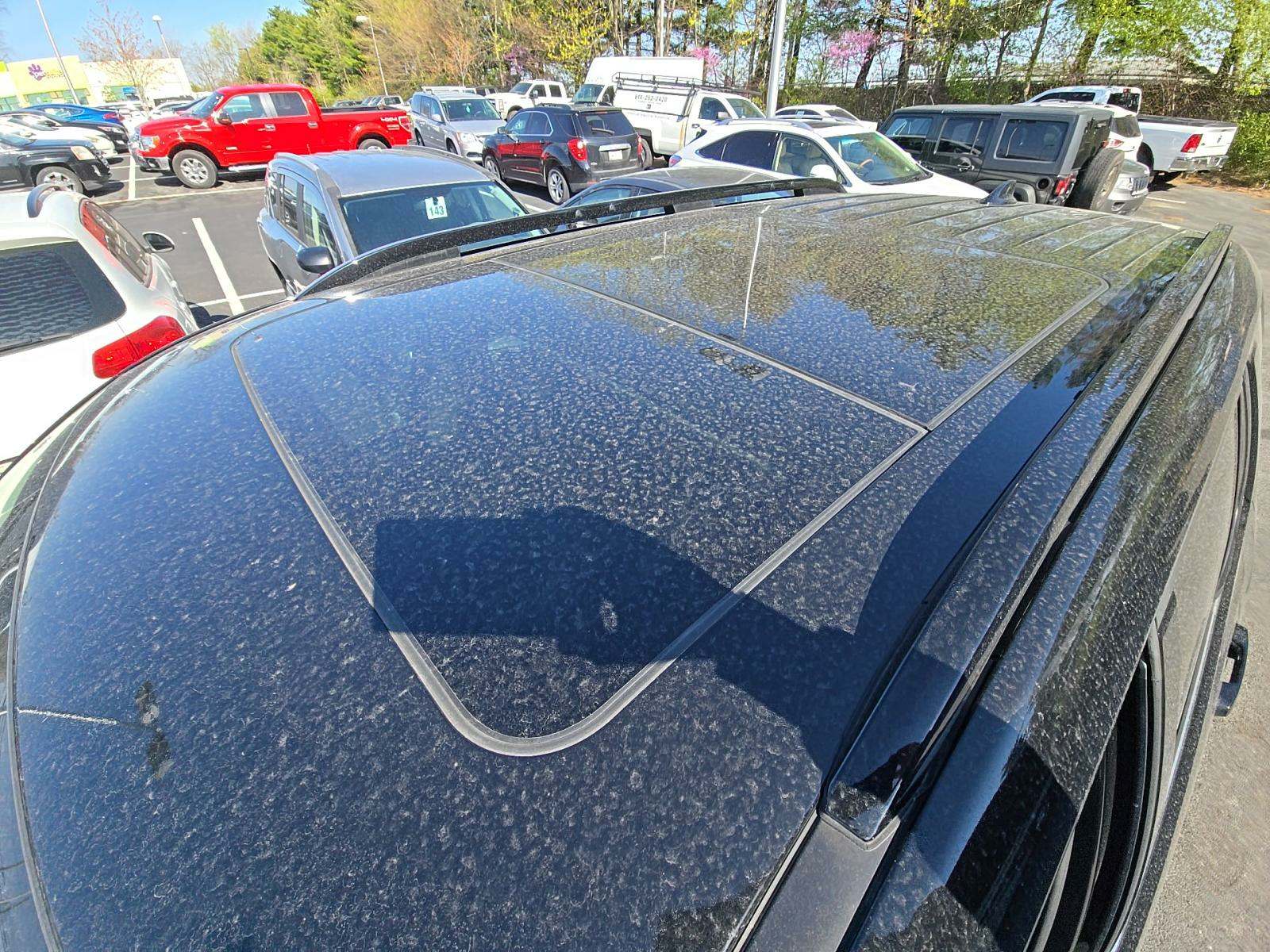 2023 Honda Pilot Touring FWD