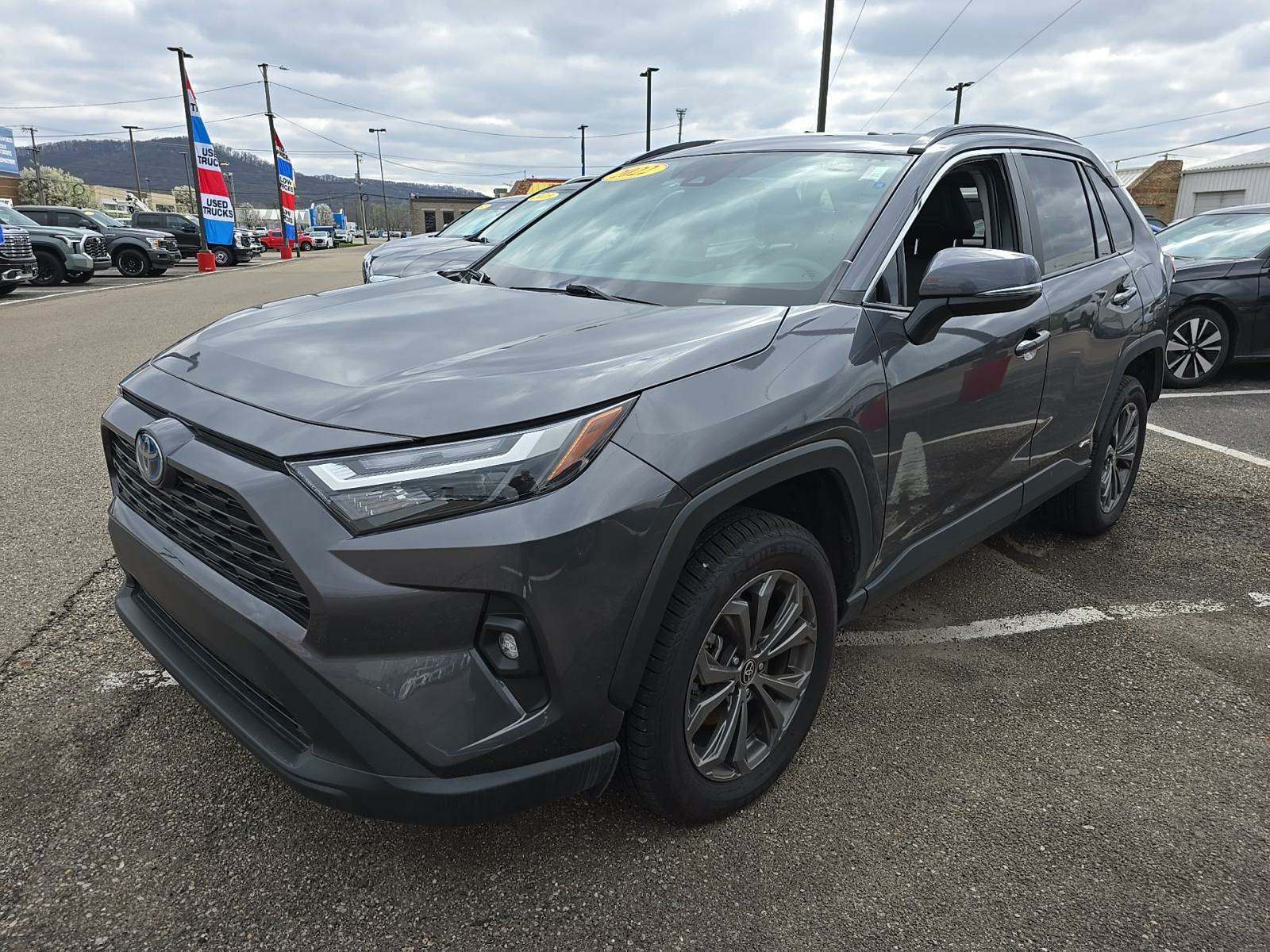 2022 Toyota RAV4 Hybrid XLE Premium AWD