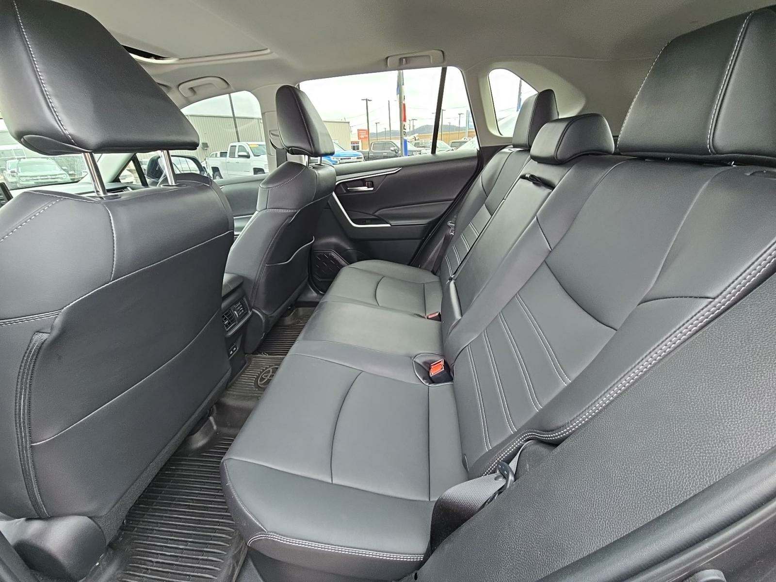 2022 Toyota RAV4 Hybrid XLE Premium AWD