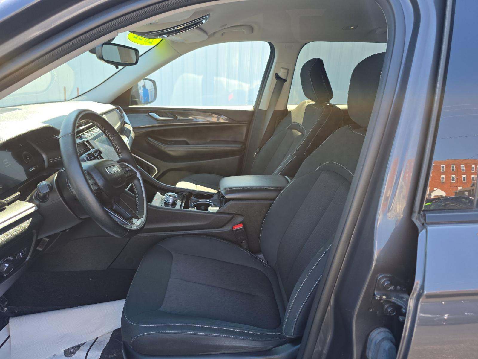 JEEP GRAND CHEROKEE - 2