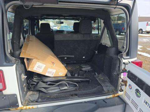 JEEP UNLIMITED SPORT - 10