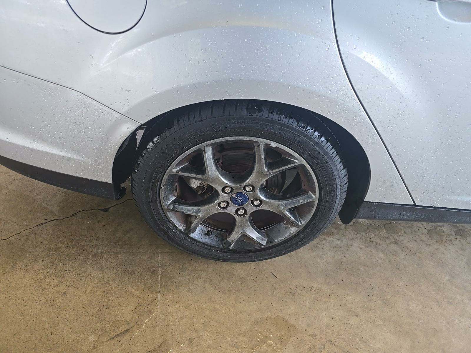 2014 Ford Focus SE FWD