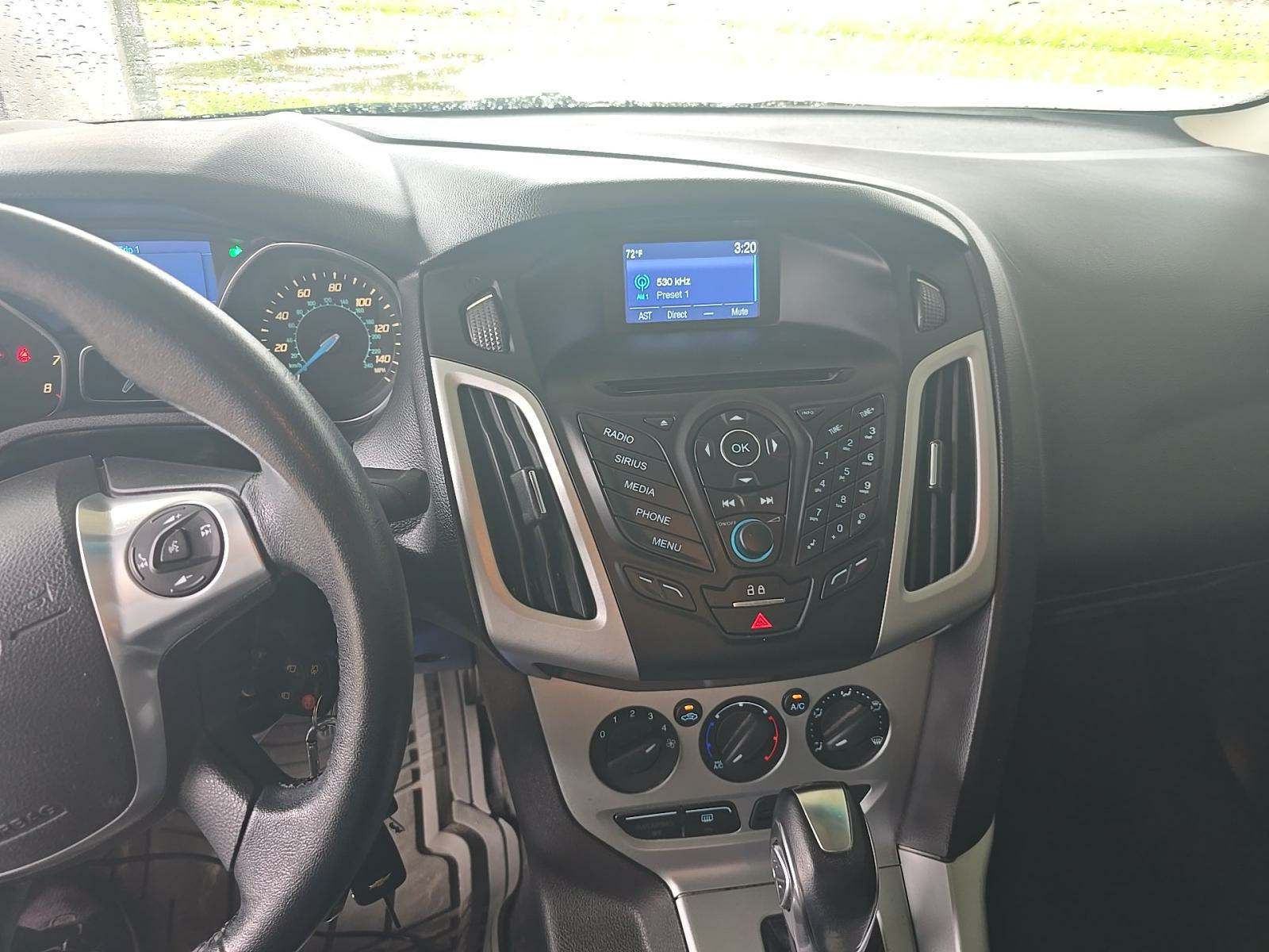 2014 Ford Focus SE FWD