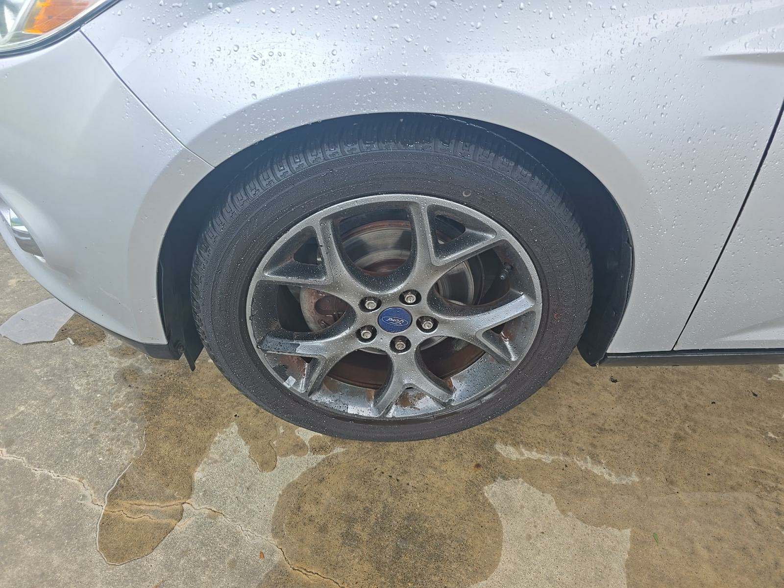 2014 Ford Focus SE FWD