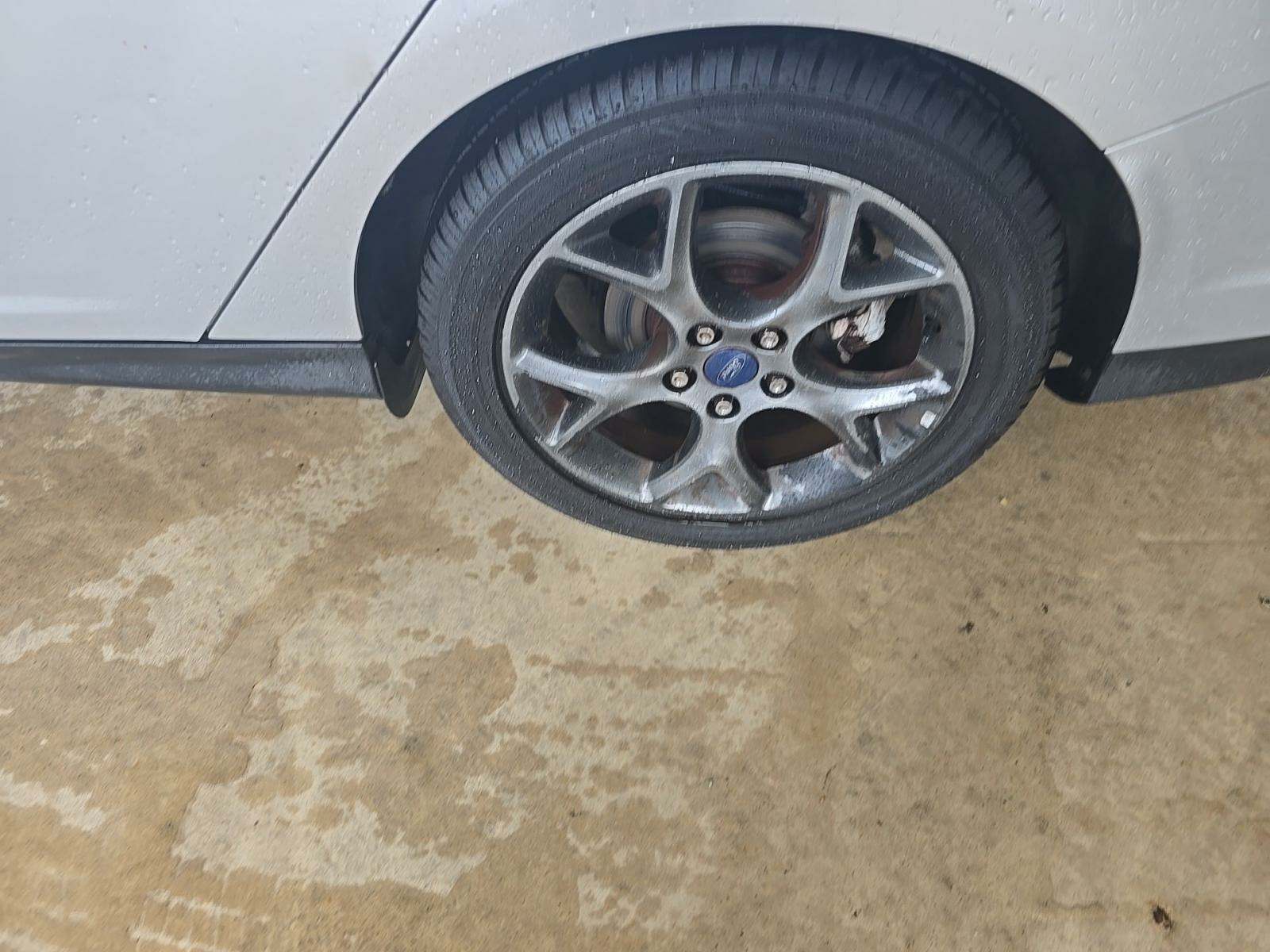 2014 Ford Focus SE FWD