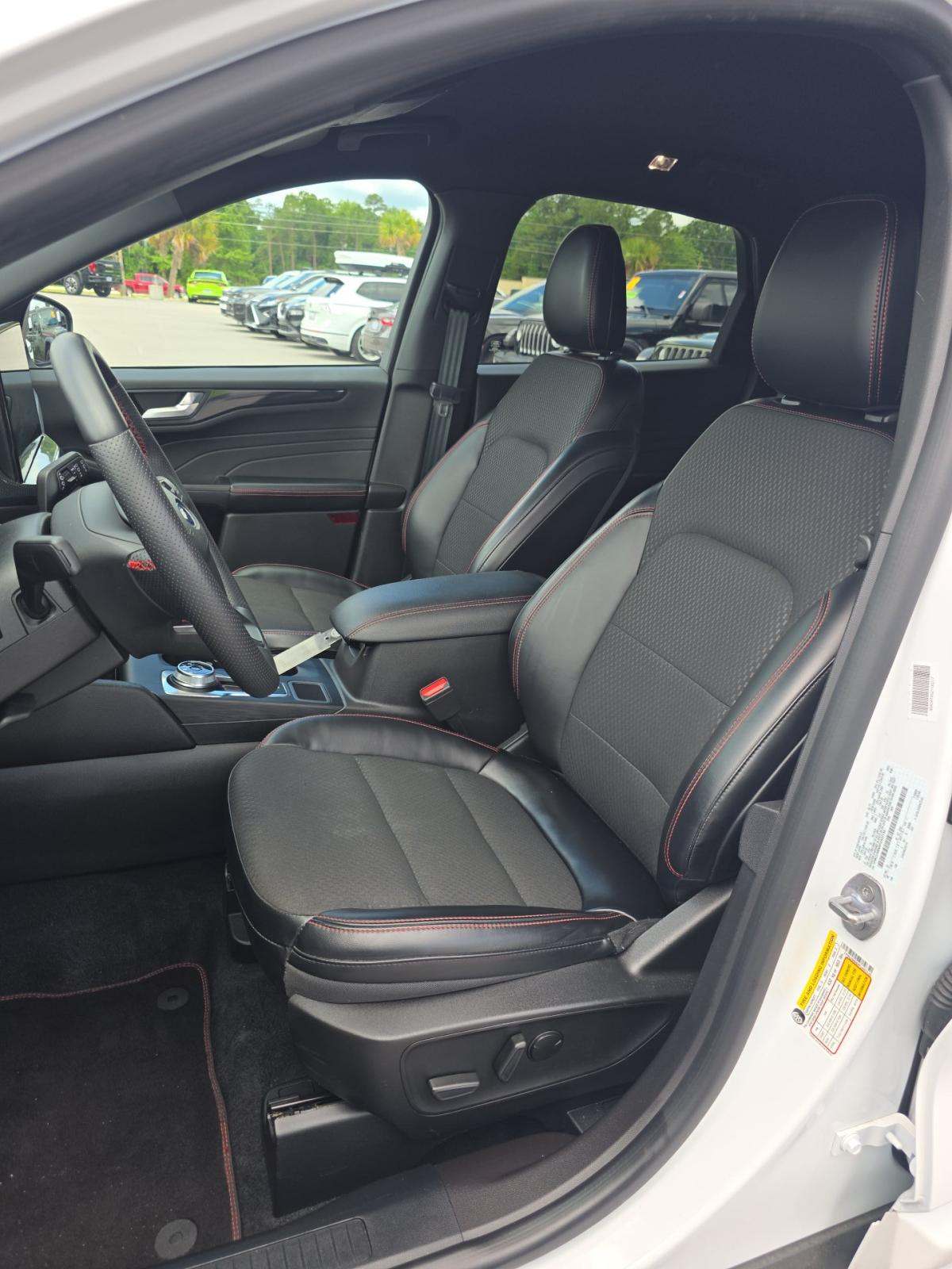 2023 Ford Escape ST-Line AWD