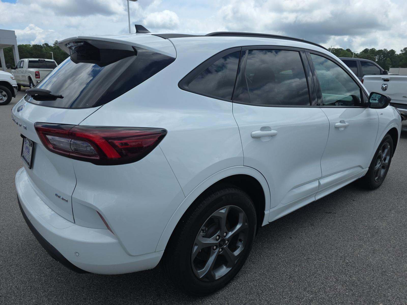 2023 Ford Escape ST-Line AWD