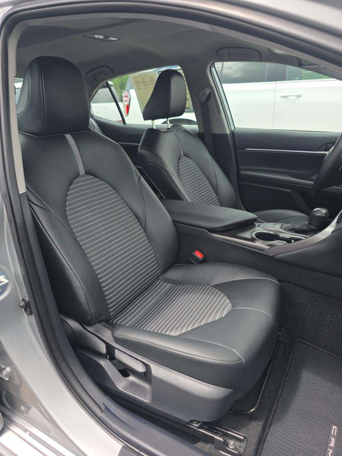 2024 Toyota Camry SE FWD