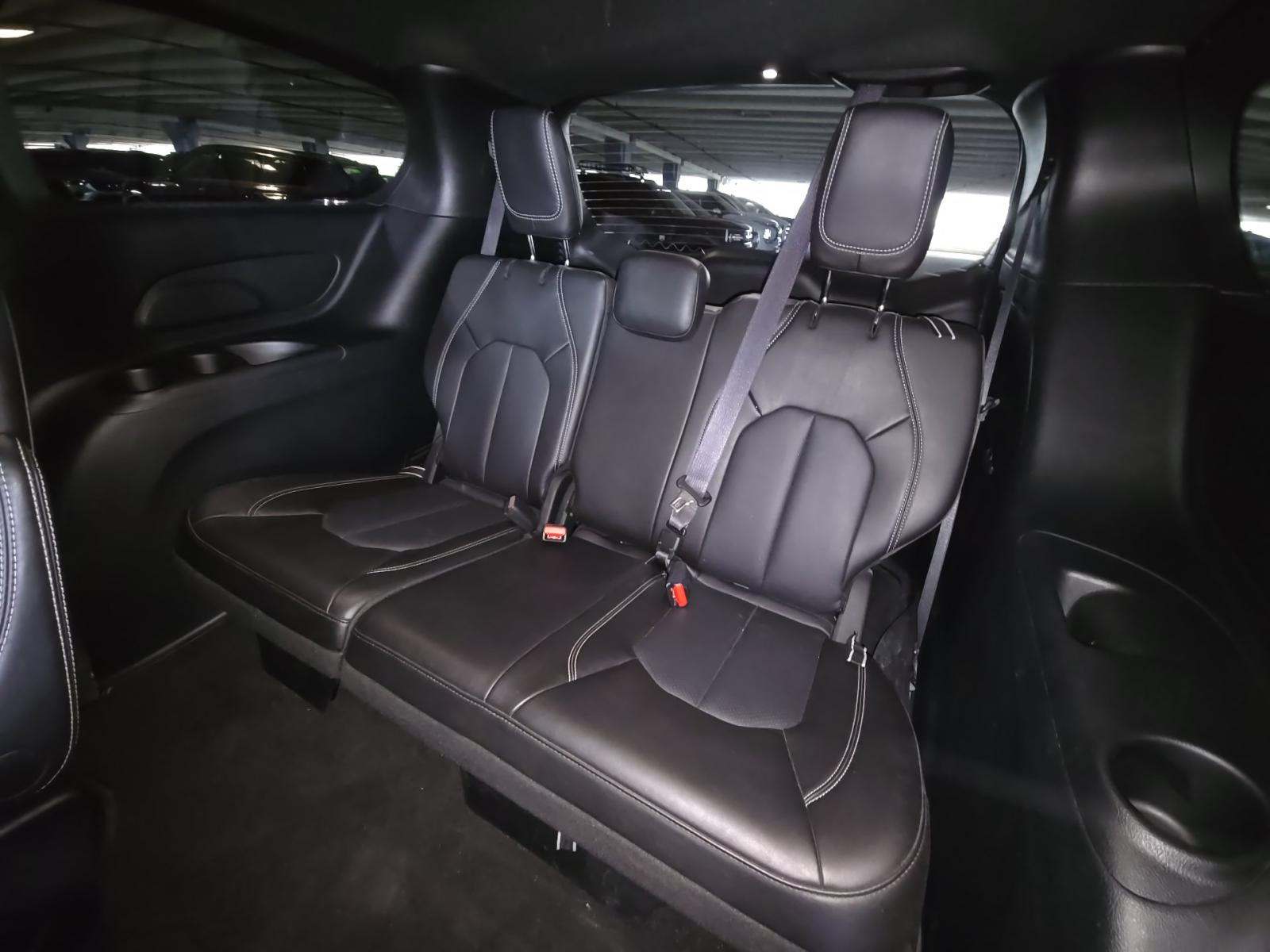 2026 Chrysler Pacifica Select FWD