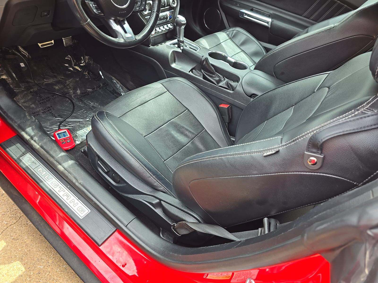 2020 Ford Mustang EcoBoost Premium RWD