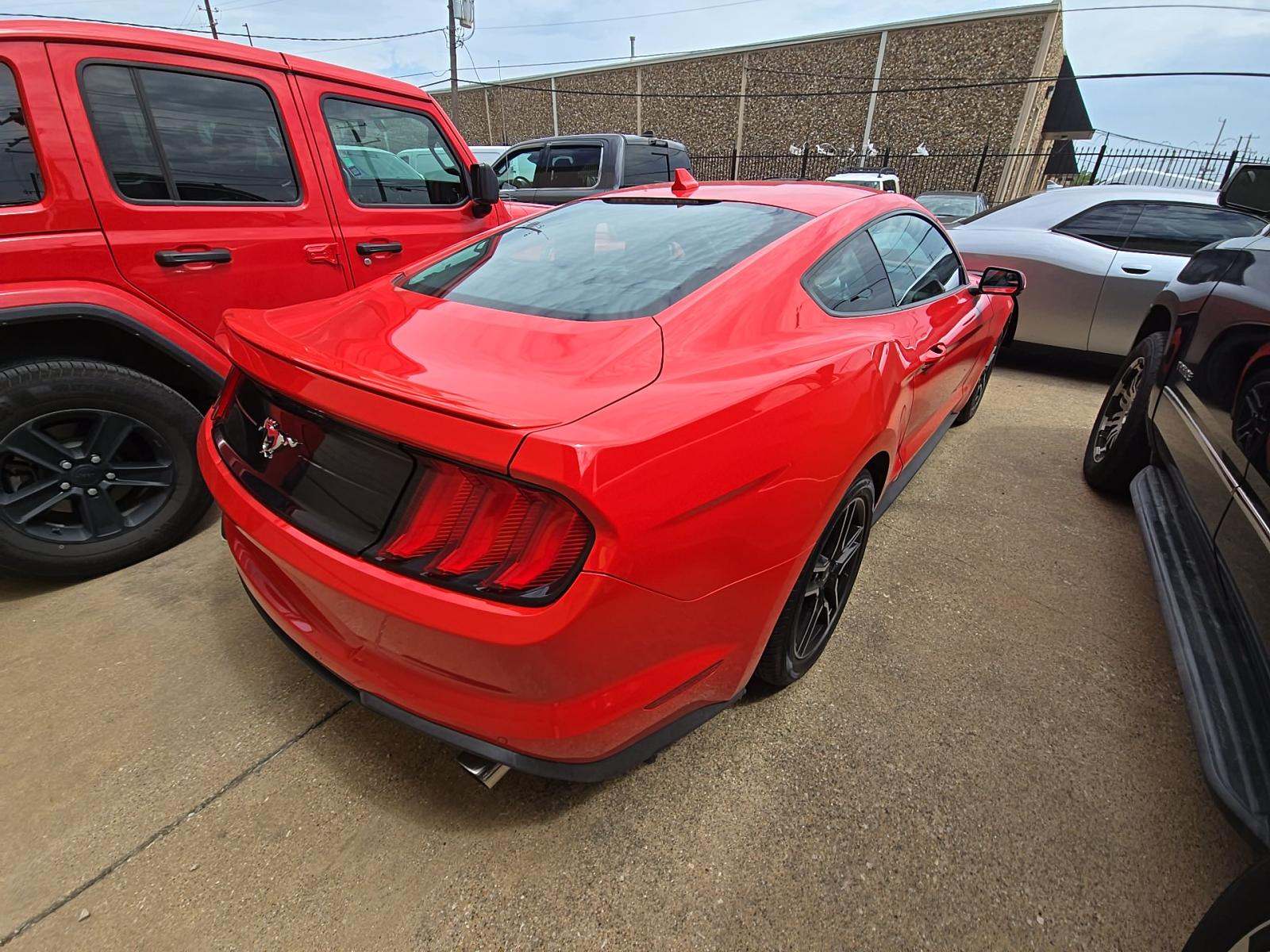 2020 Ford Mustang EcoBoost Premium RWD