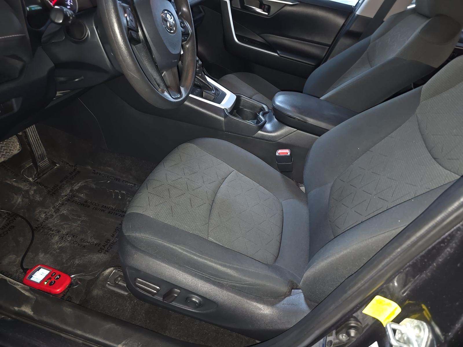 2020 Toyota RAV4 XLE AWD