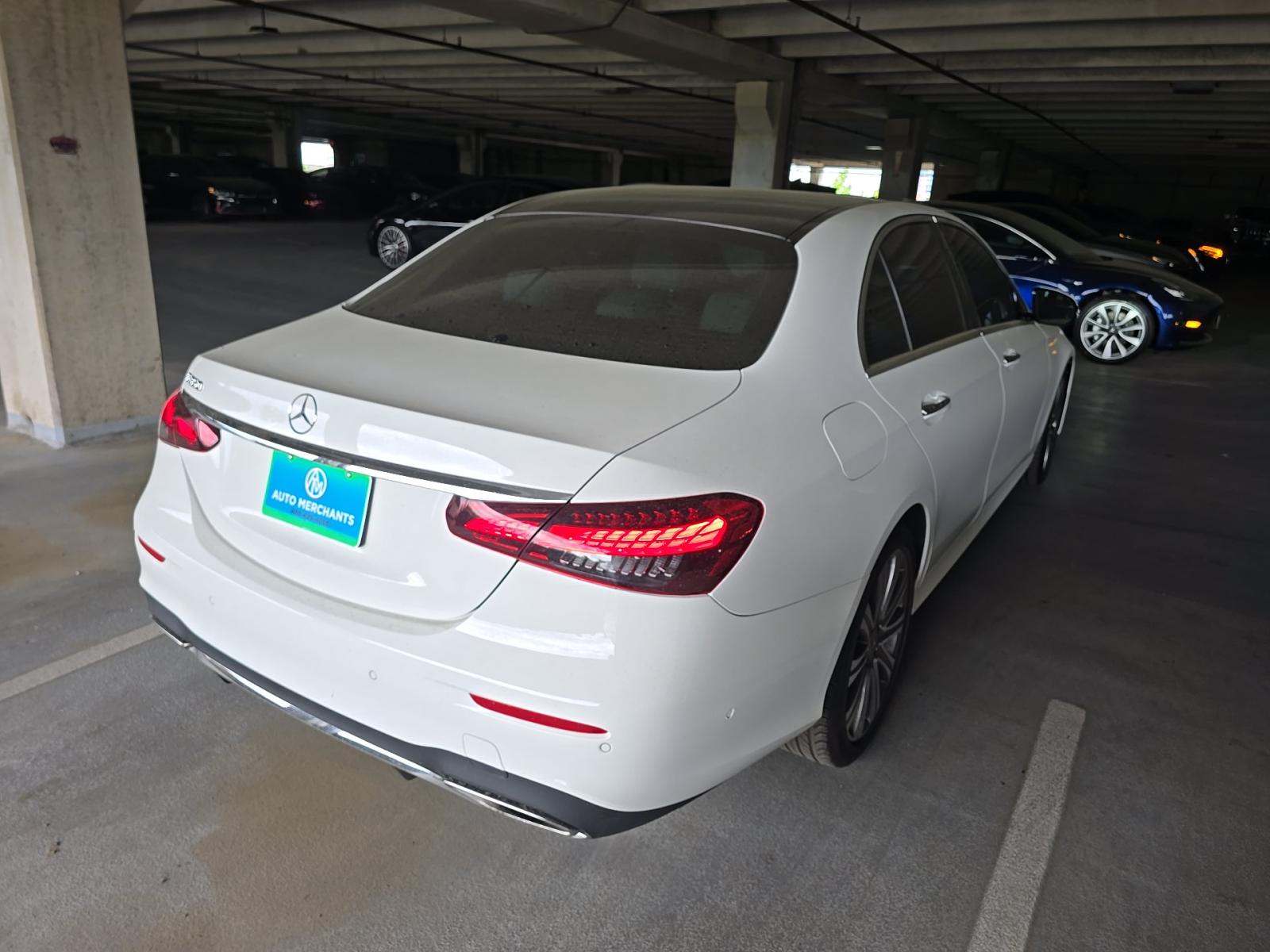 MERCEDES-BENZ E-CLASS - 3