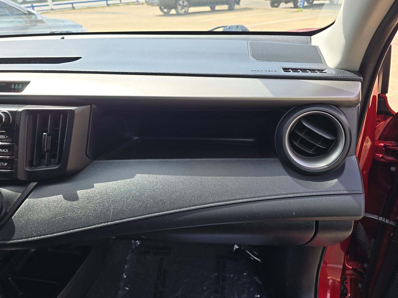 2017 Toyota RAV4 LE FWD