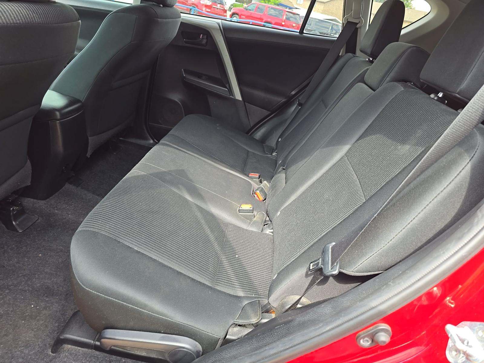 2017 Toyota RAV4 LE FWD