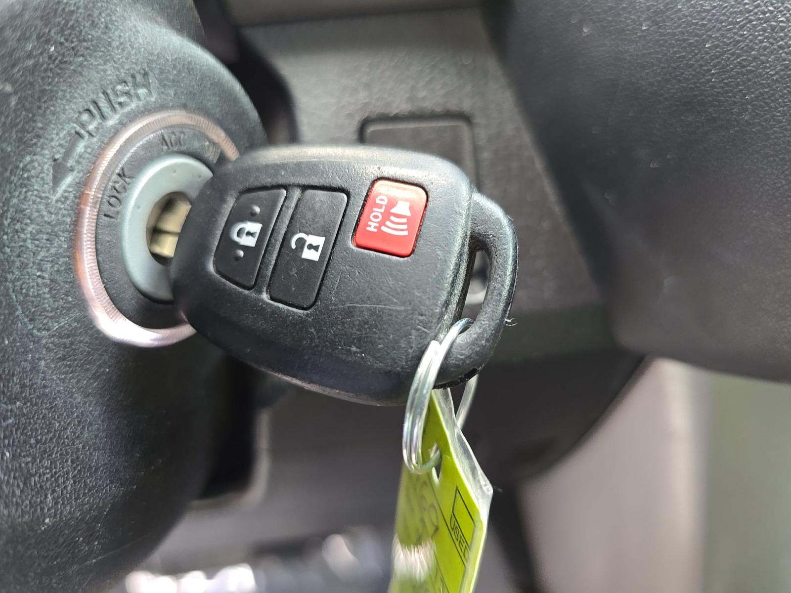 2017 Toyota RAV4 LE FWD