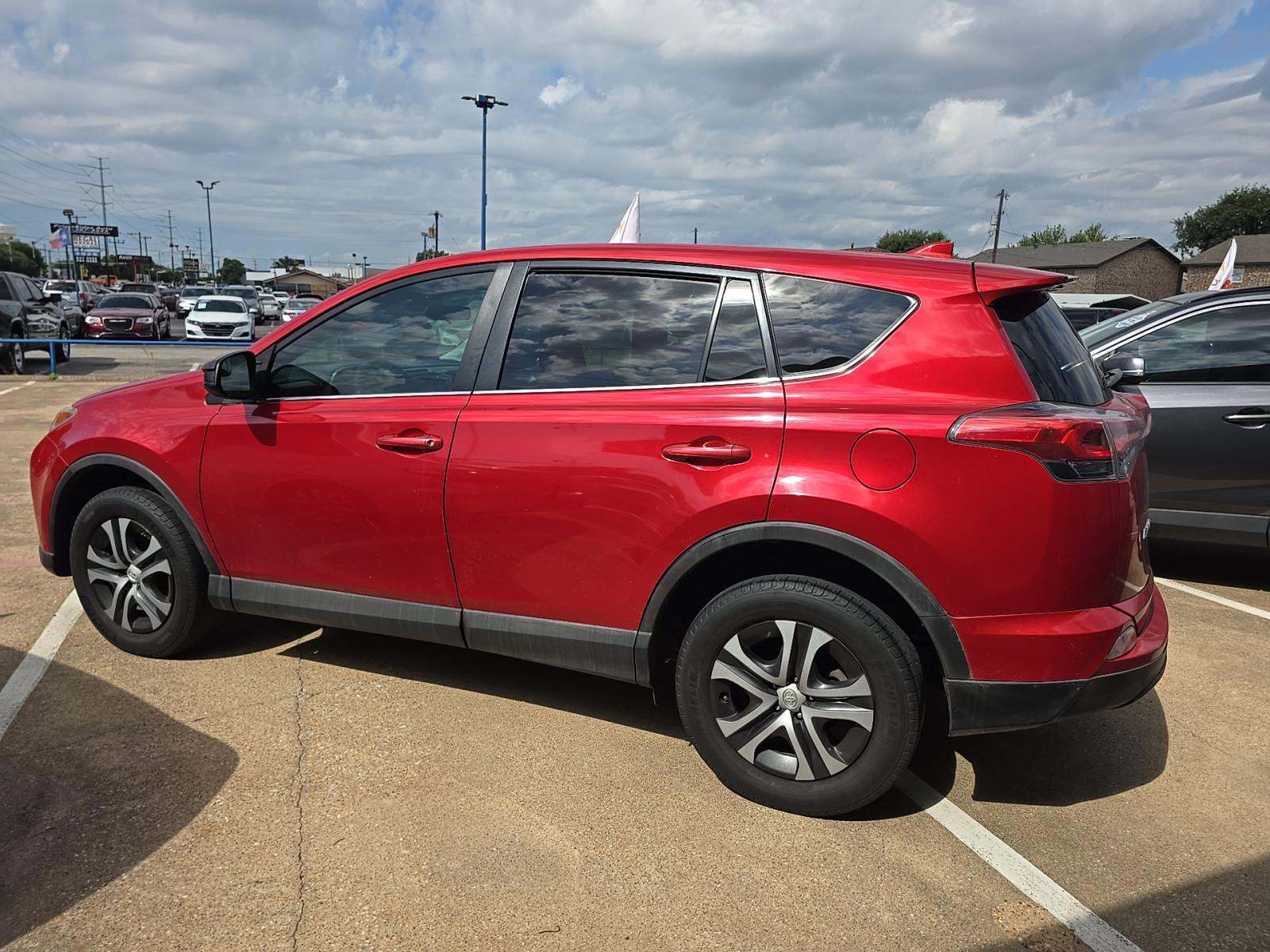 2017 Toyota RAV4 LE FWD